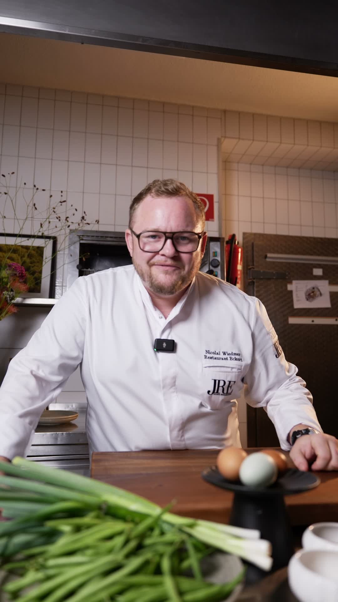 Asiatischer Bohnensalat mit wachsweichem Ei — Rezept von Nicolai Wiedmer
