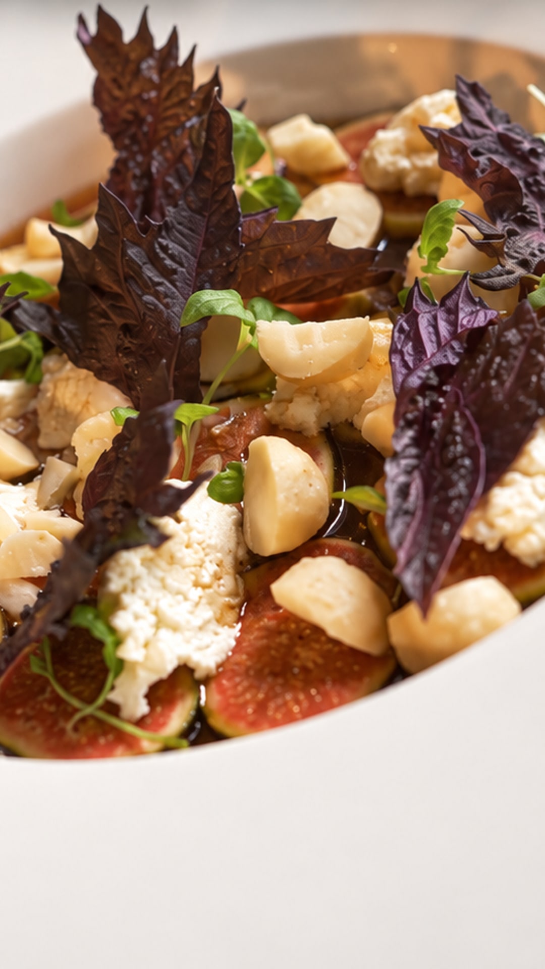Feigen-Carpaccio mit Yuzu-Ponzu & Mascarpone — Rezept von Nicolai Wiedmer