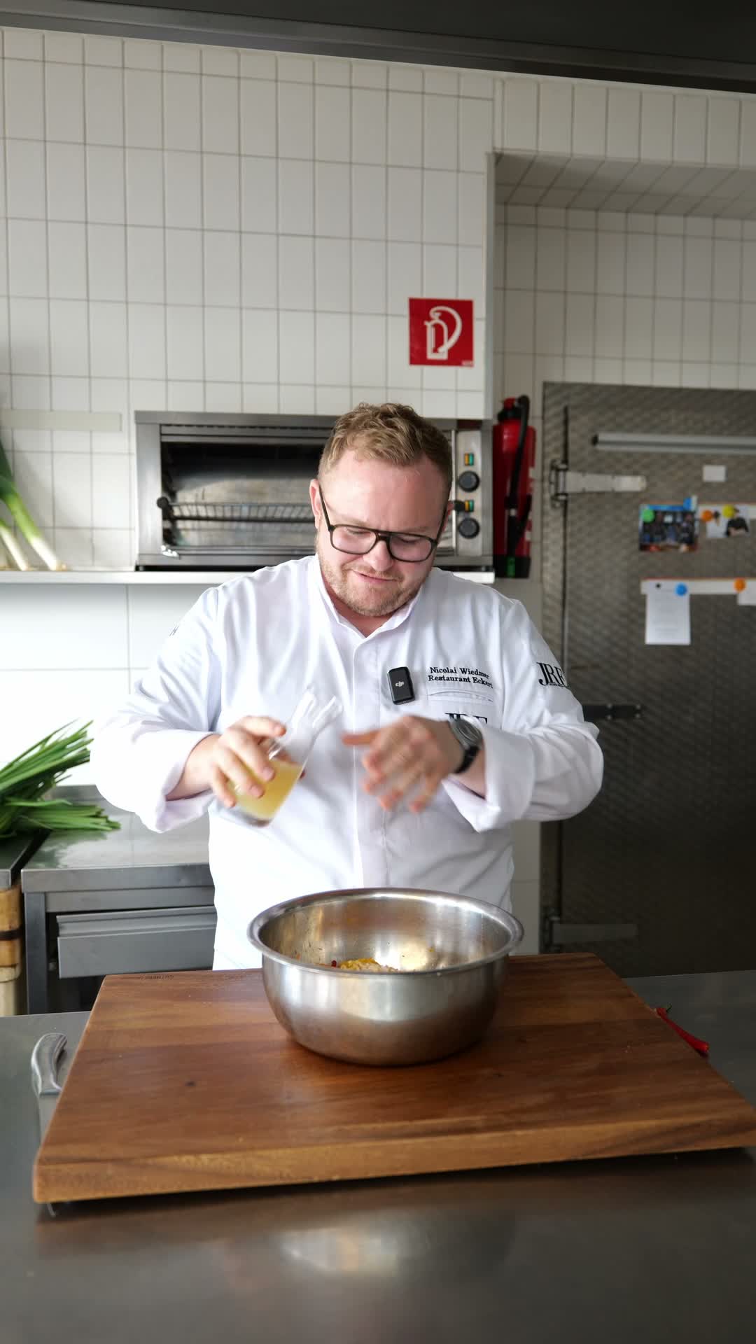 Karottensalat mit Haselnuss & Orange — Rezept von Nicolai Wiedmer